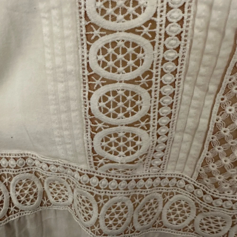 Alice + Olivia White Embroidered Ruffle Sleeve Dress - Picture 4 of 6